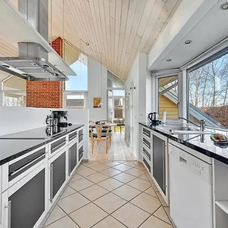 In With Kitchen